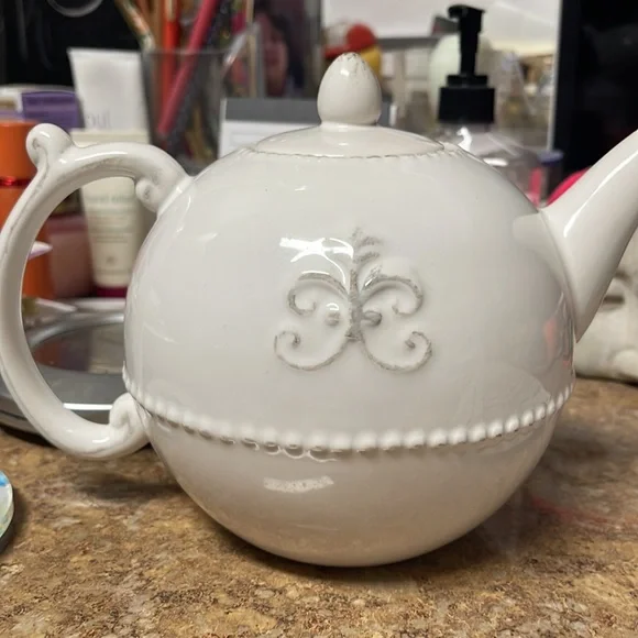 Anthropologie Fleur De Lys Teapot - Picture 6 of 7